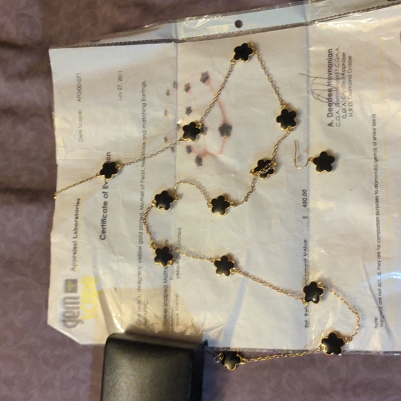 Certificate Evaluation Included Mother of Pearl Necklace & Earrings Set - Picture 10 of 14